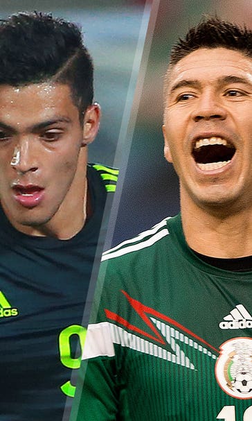 Who should Mexico start at forward against USA in CONCACAF Cup?